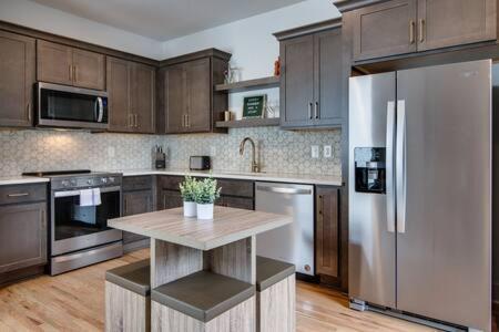 The Eastland - Lovely City Home Close To All! Nashville Dış mekan fotoğraf